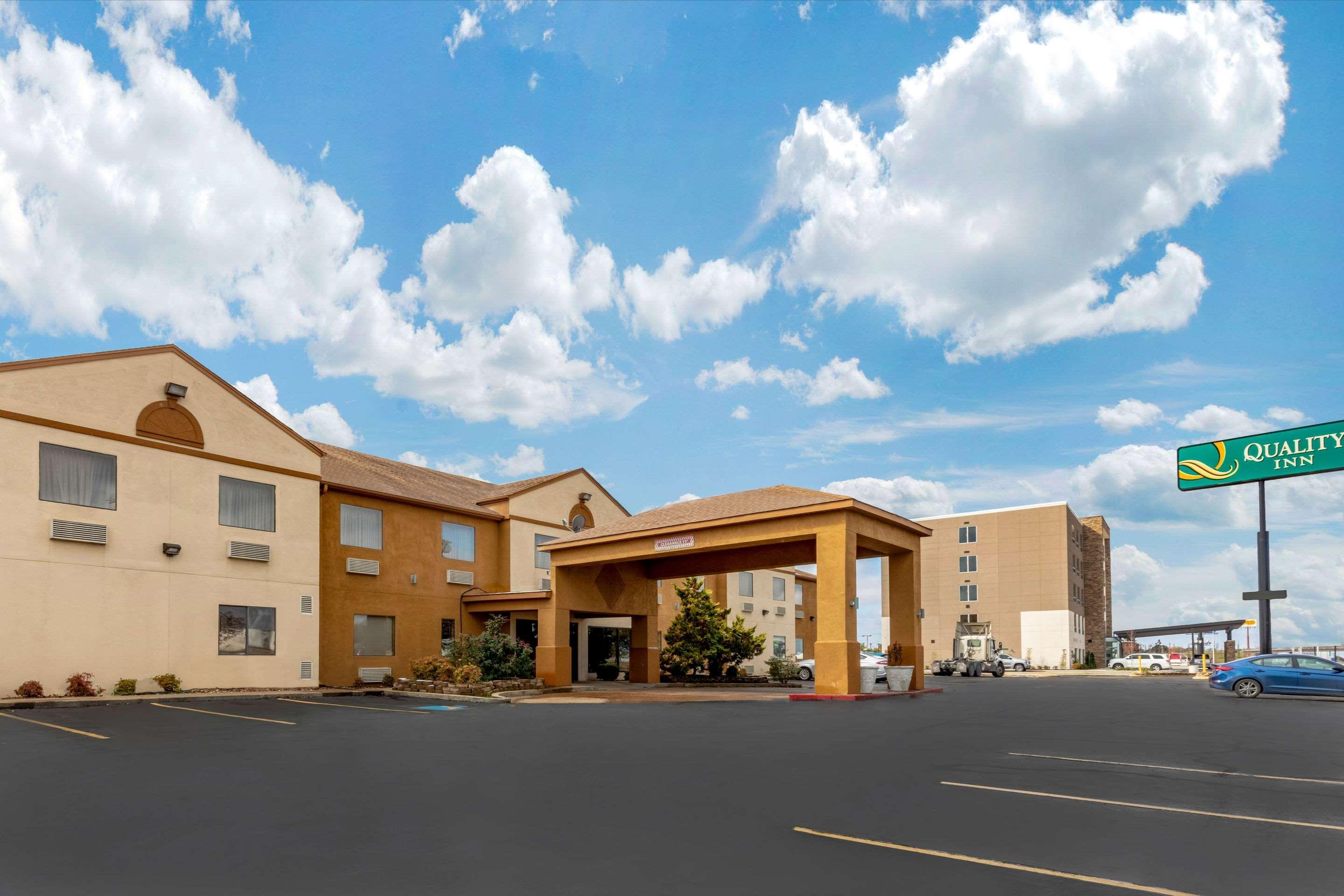 Quality Inn West Memphis I-40 Exterior photo